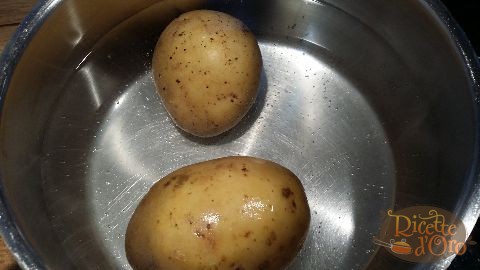 focaccia di patate farcita